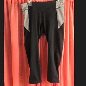 Under armour capri leggings